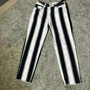 BDG Jeans, Urban Outfitters, Women Size 27 W, Mom, Black & White Striped Jeans